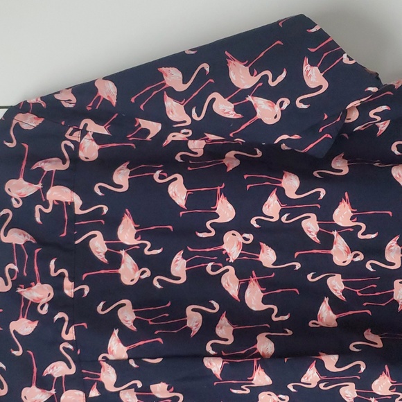 Old Navy Rare Flex XL Flamingo Button Down Shirt NWT Navy Pink - Picture 11 of 12